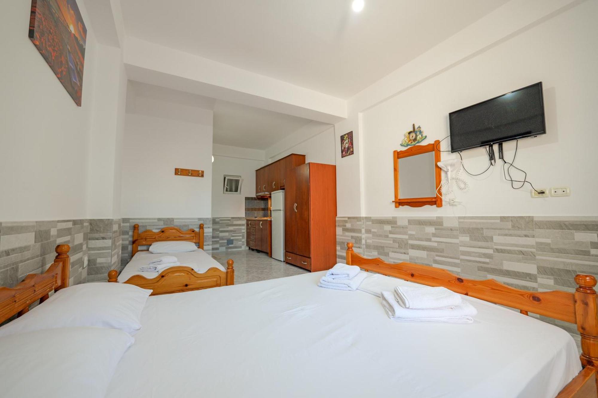 Seaview Apartaments Ksamil Bagian luar foto