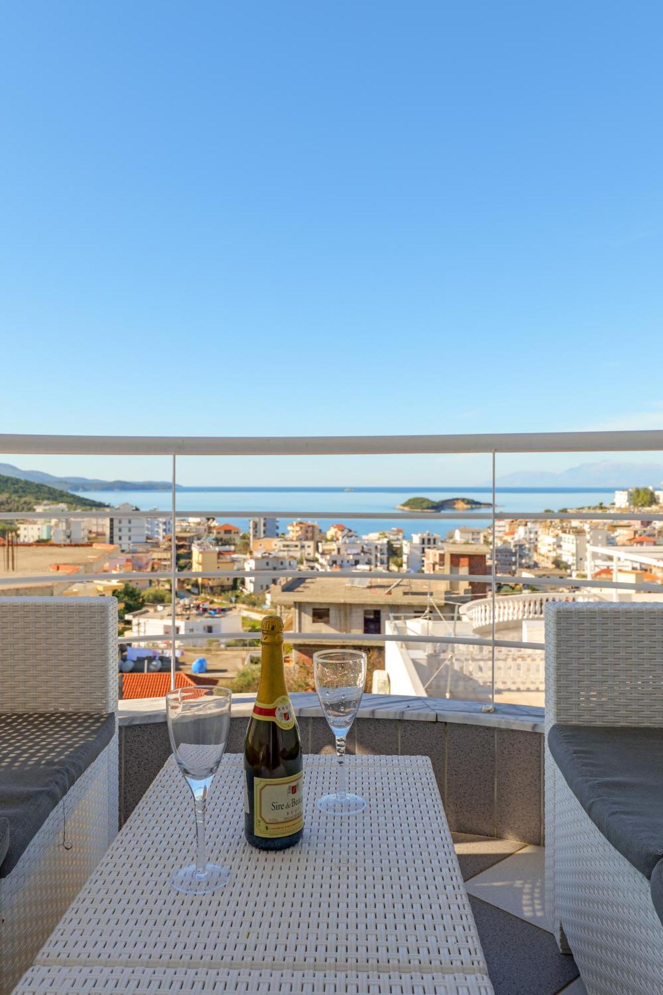 Seaview Apartaments Ksamil Bagian luar foto