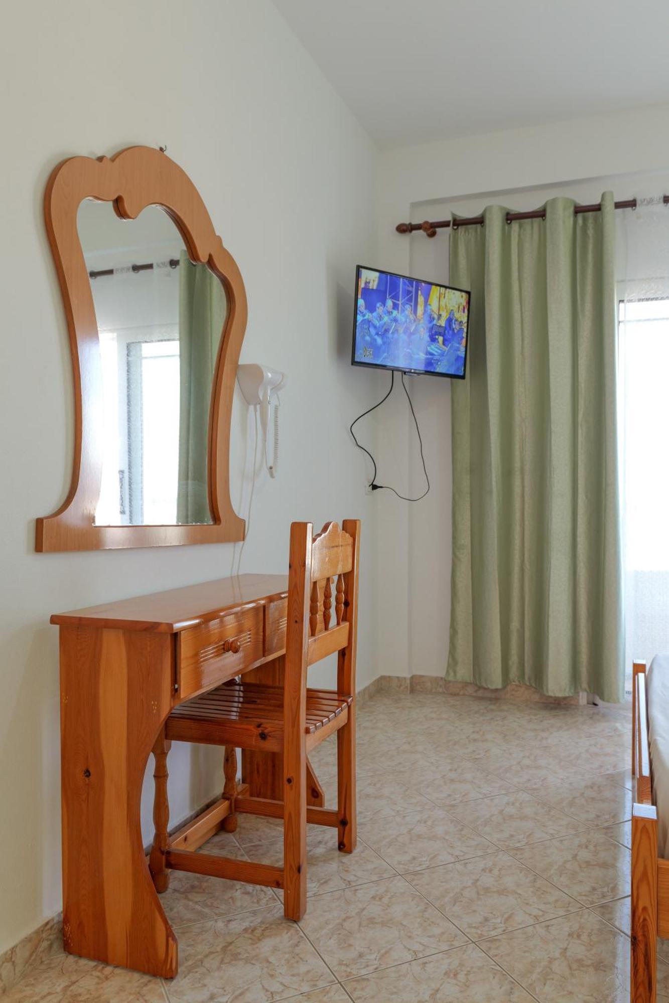 Seaview Apartaments Ksamil Bagian luar foto